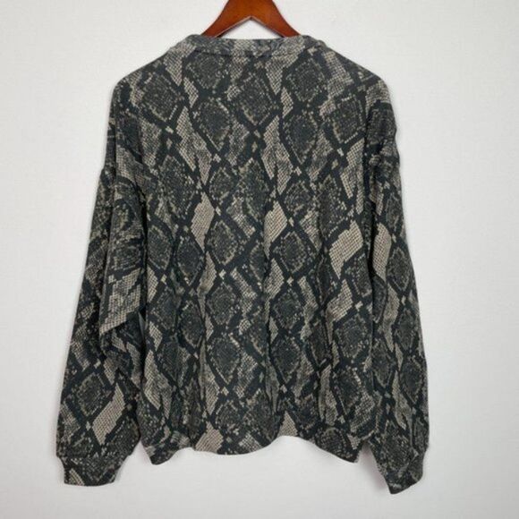 Show Me Your MuMu Boyfriend Oversized Cotton Long Sleeve Sweatshirt Ziggy Python - Picture 5 of 12